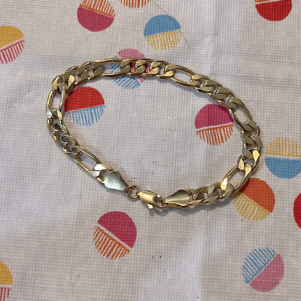 Faux gold chain bracelet